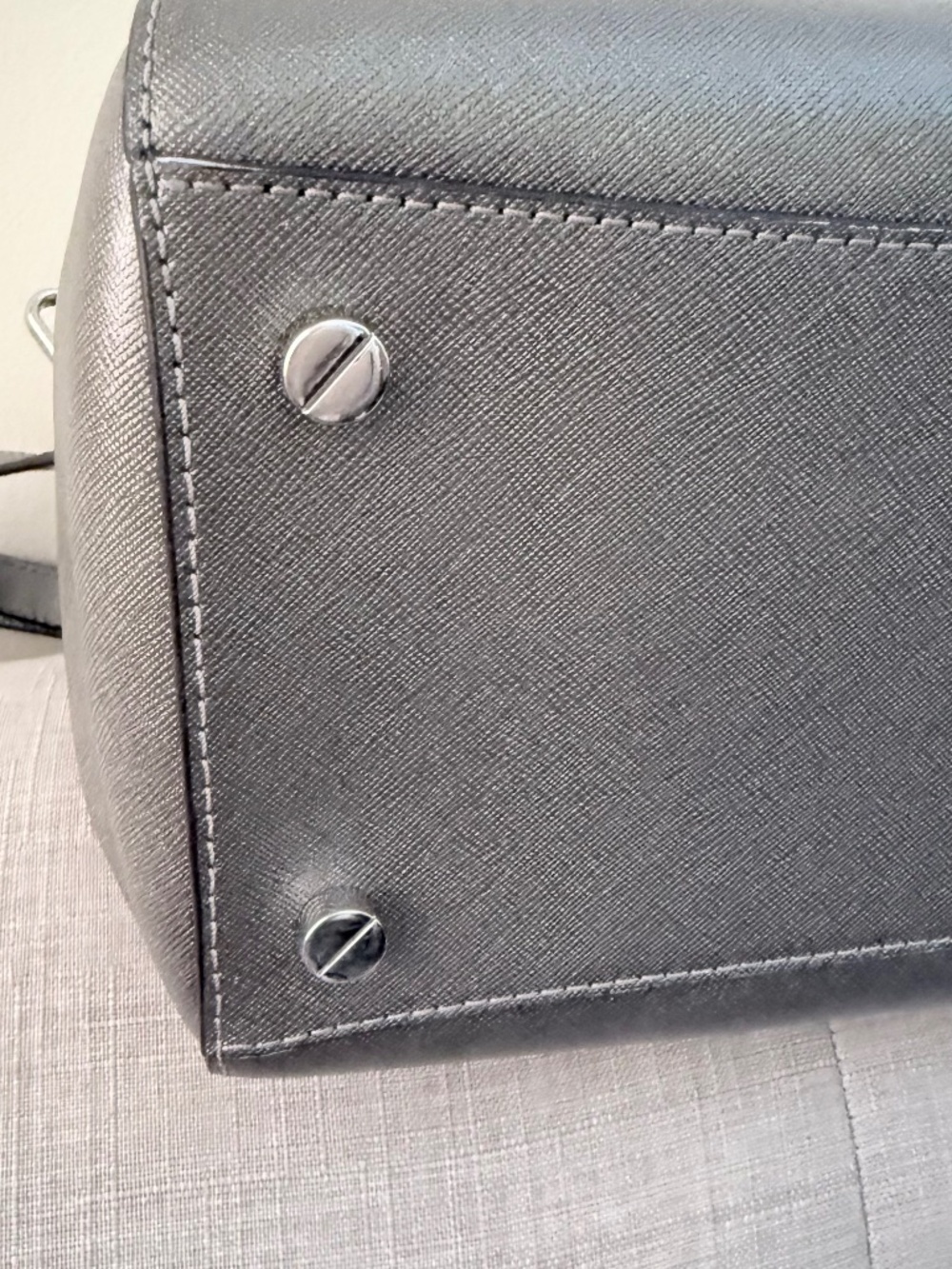 Michael Kors Ciara Medium Saffiano Leather Satchel – Metallic Gray / Gunmetal - Picture 4 of 7